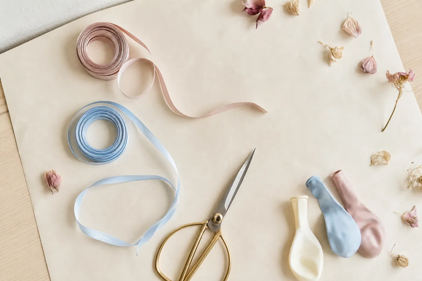 Ribbon and balloons